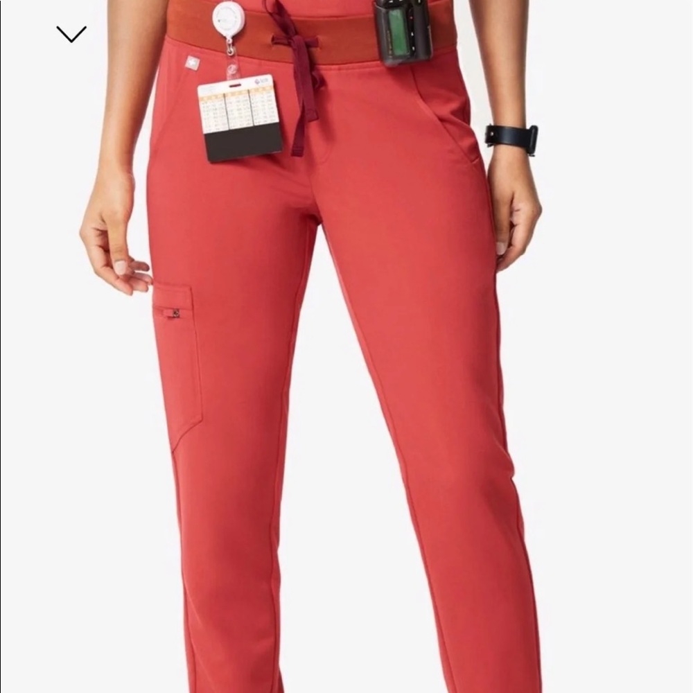 FIGS Clay Zamora joggers L/P